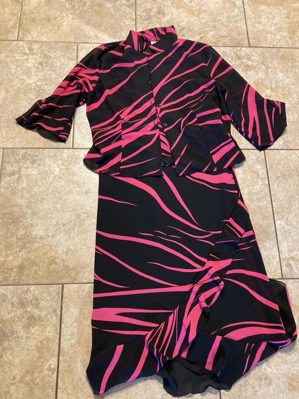 ARTESIA  Women's Black and Hot Pink Zebra-Stripe Dress with Matching Jacket